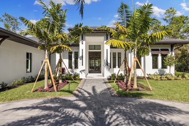 Front Elevation | G1-4598-S Hazel House Plan